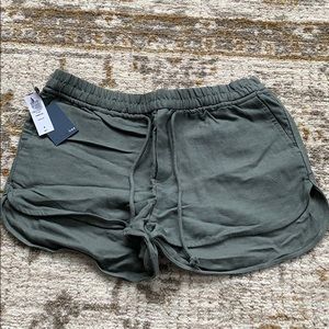 Aritzia Wilfred Habitus shorts